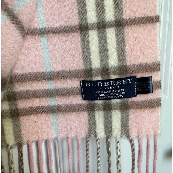 Authentic Burberry Pink Nova Check 100% Cashmere Scarf - Picture 3 of 4
